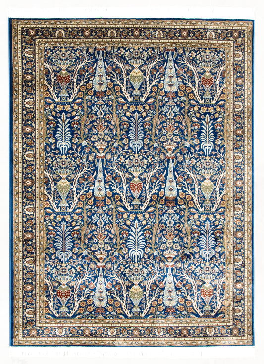 Precision-woven Traditional Navy Rug (TM27)